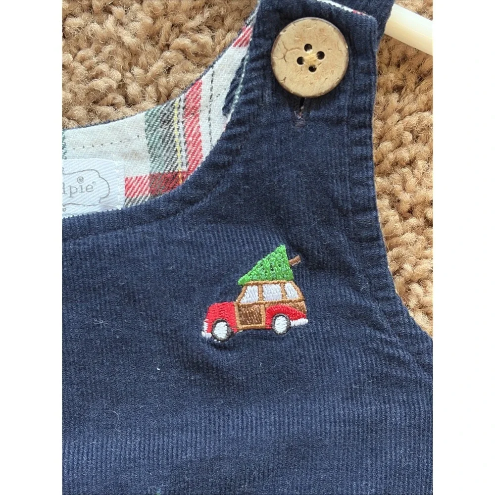 Mud Pie preowned fabric